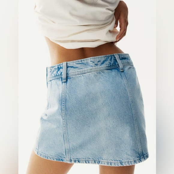 H&M Sky Blue Denim Mini Skirt - Picture 2 of 6